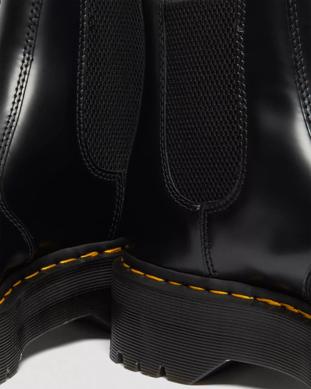 2976 Quad Smooth Leather Platform Chelsea Boots