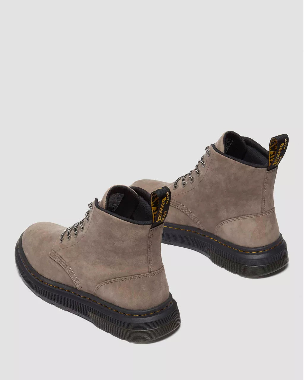 Crewson Chukka Buck Lace Up Boots