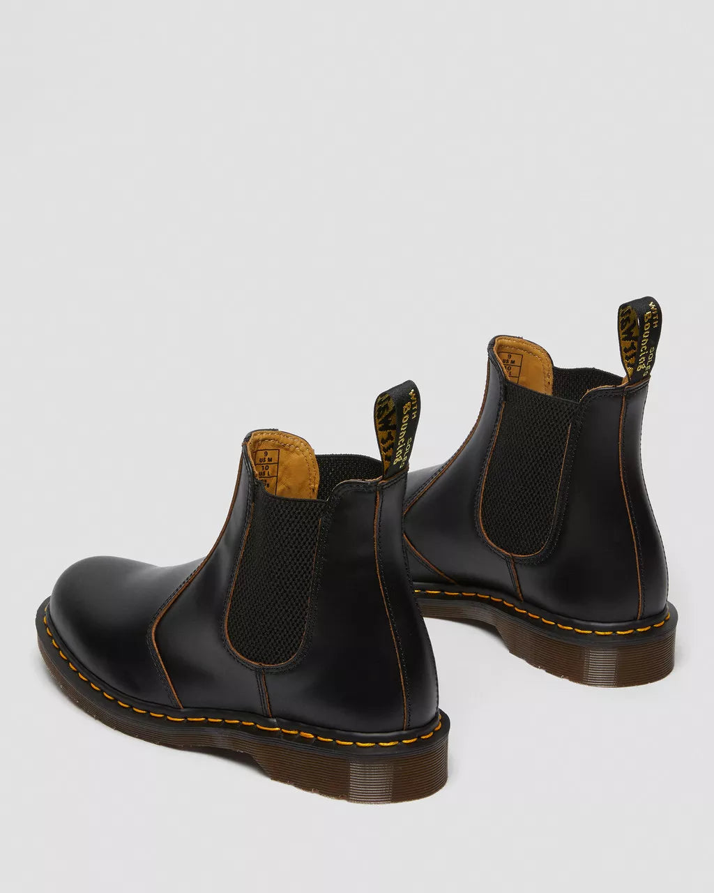 2976 Vintage Made in England Chelsea Boots