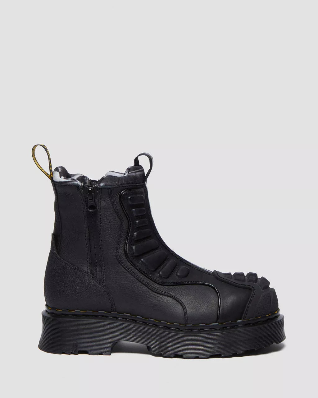DR MARTENS 2976 Protect Leather Chelsea Boots