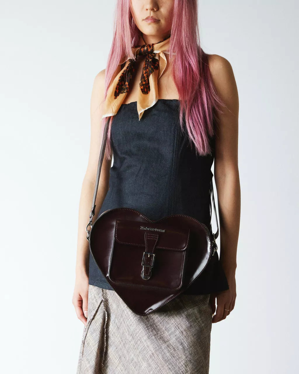 DR MARTENS Vegan Heart Shaped Bag
