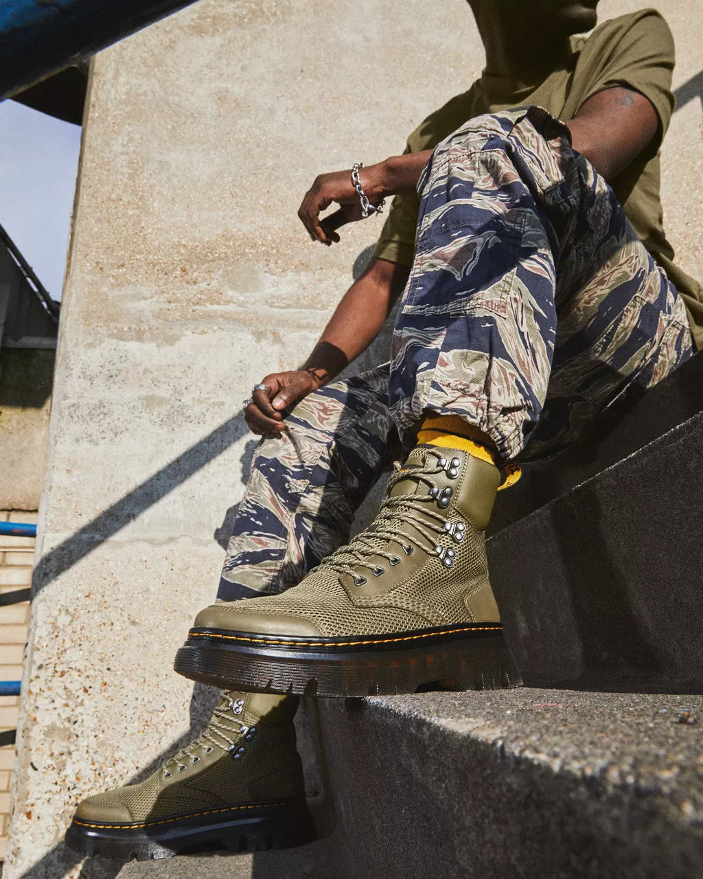 DR MARTENS Tarik Toe Guard Utility Boots