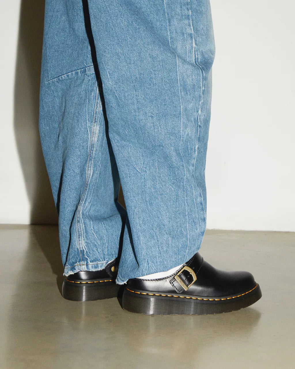 Laketen Leather Platform Mules