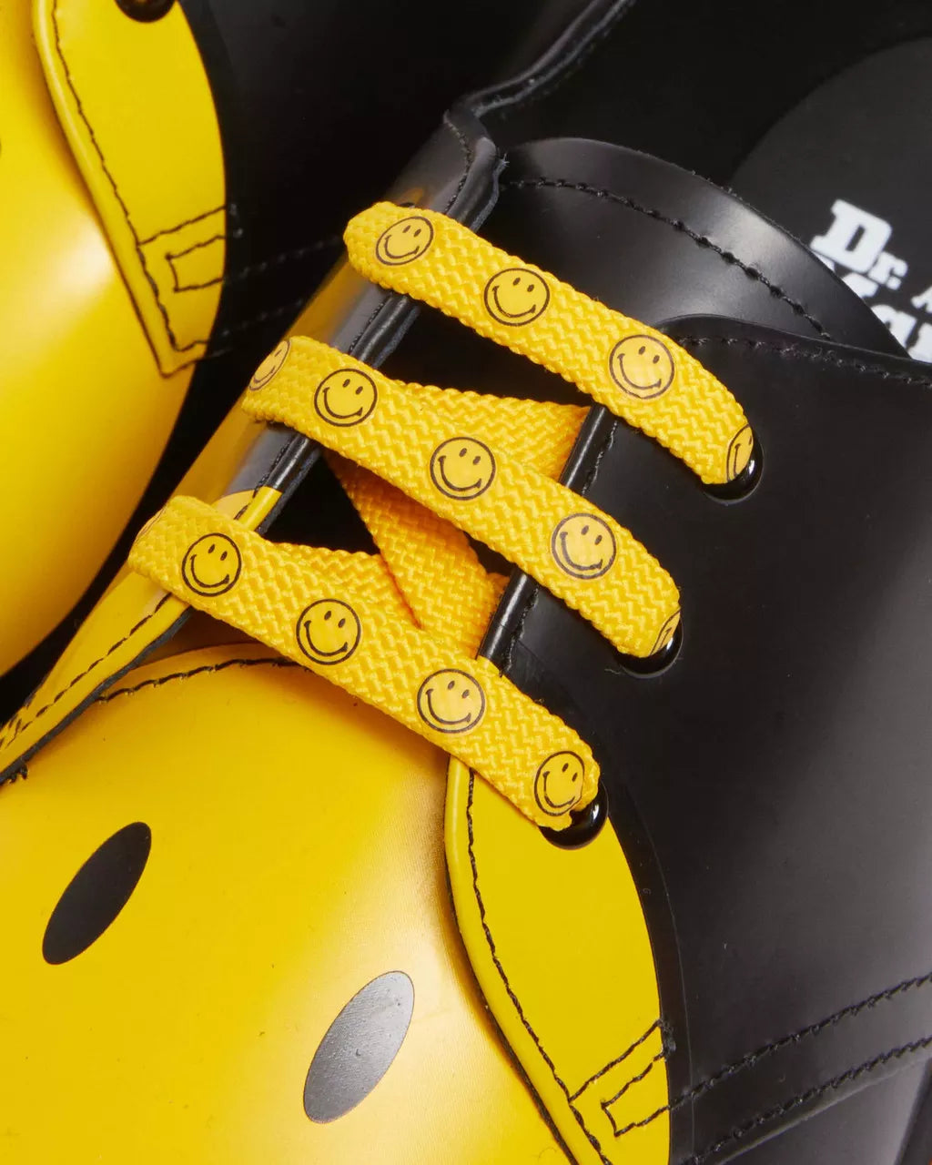 DR MARTENS 1461 SMILEY&reg;&nbsp;LEATHER SHOES