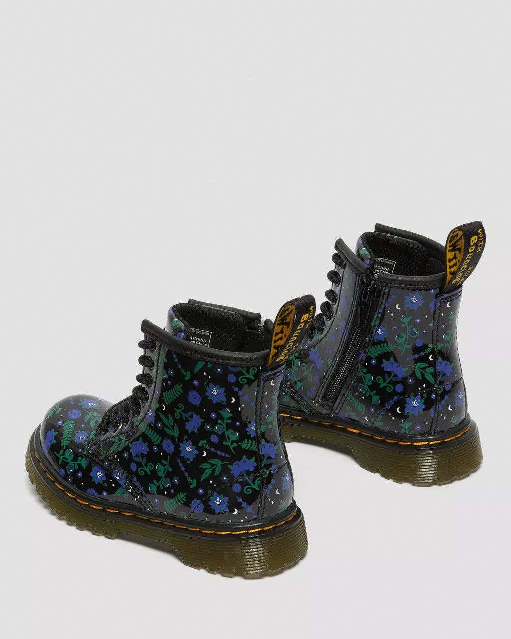 1460 T Black Mystic Garden
