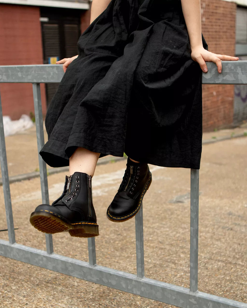 1460 Pascal Nappa Zip Boots