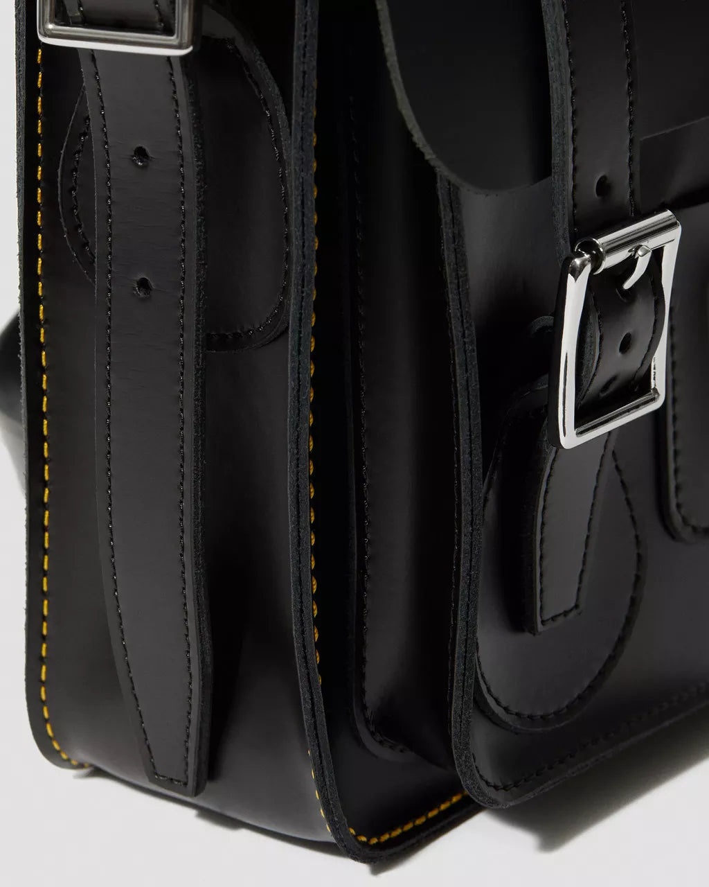 DR MARTENS 11 Inch Kiev Smooth Leather Satchel