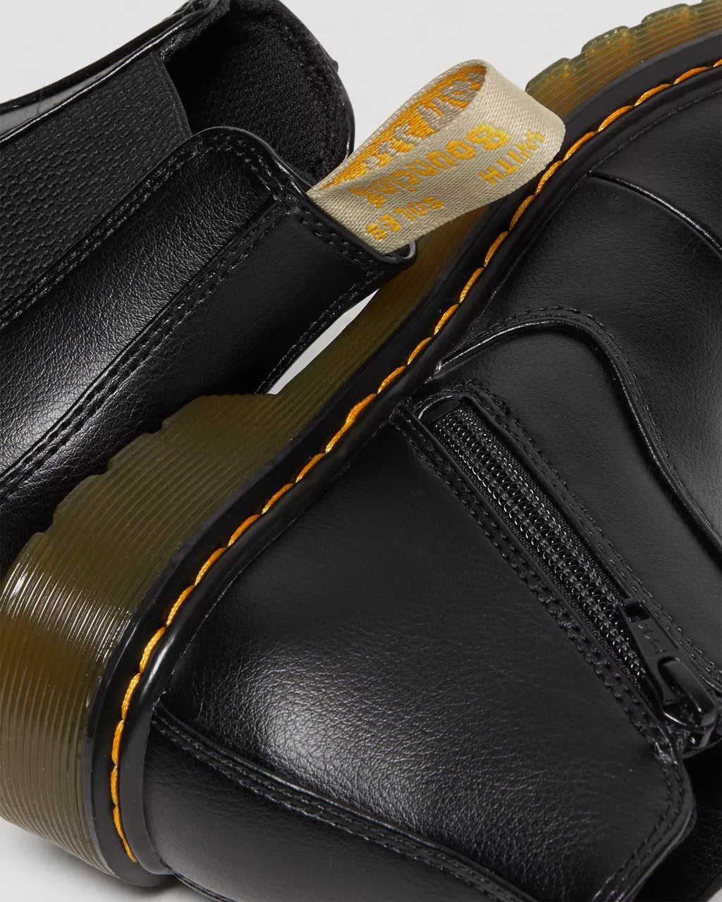 DR MARTENS Vegan Junior 2976 Chelsea Boots