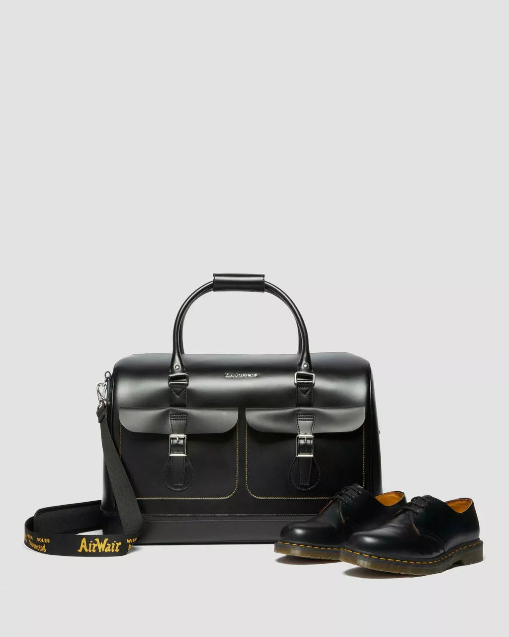 DR MARTENS Smooth Leather Weekender Bag