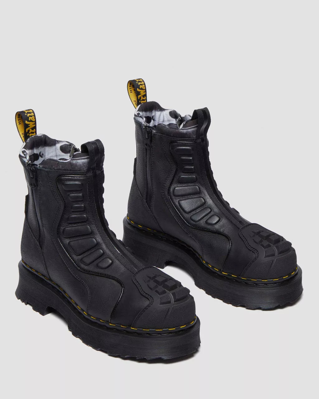 DR MARTENS 2976 Protect Leather Chelsea Boots