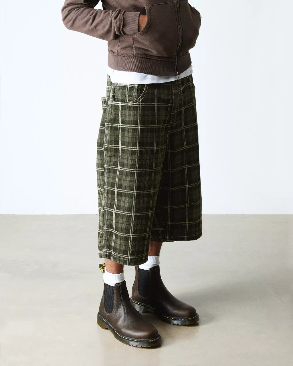 2976 Faux Fur Lined Grizzly Leather Chelsea Boots