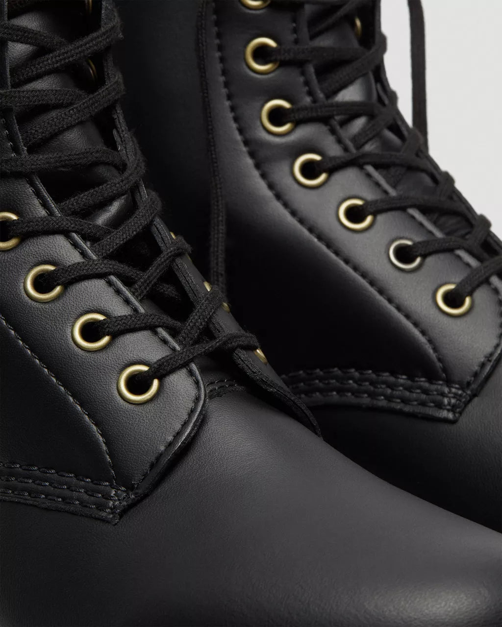 1460 Vegan Lace Up Boots