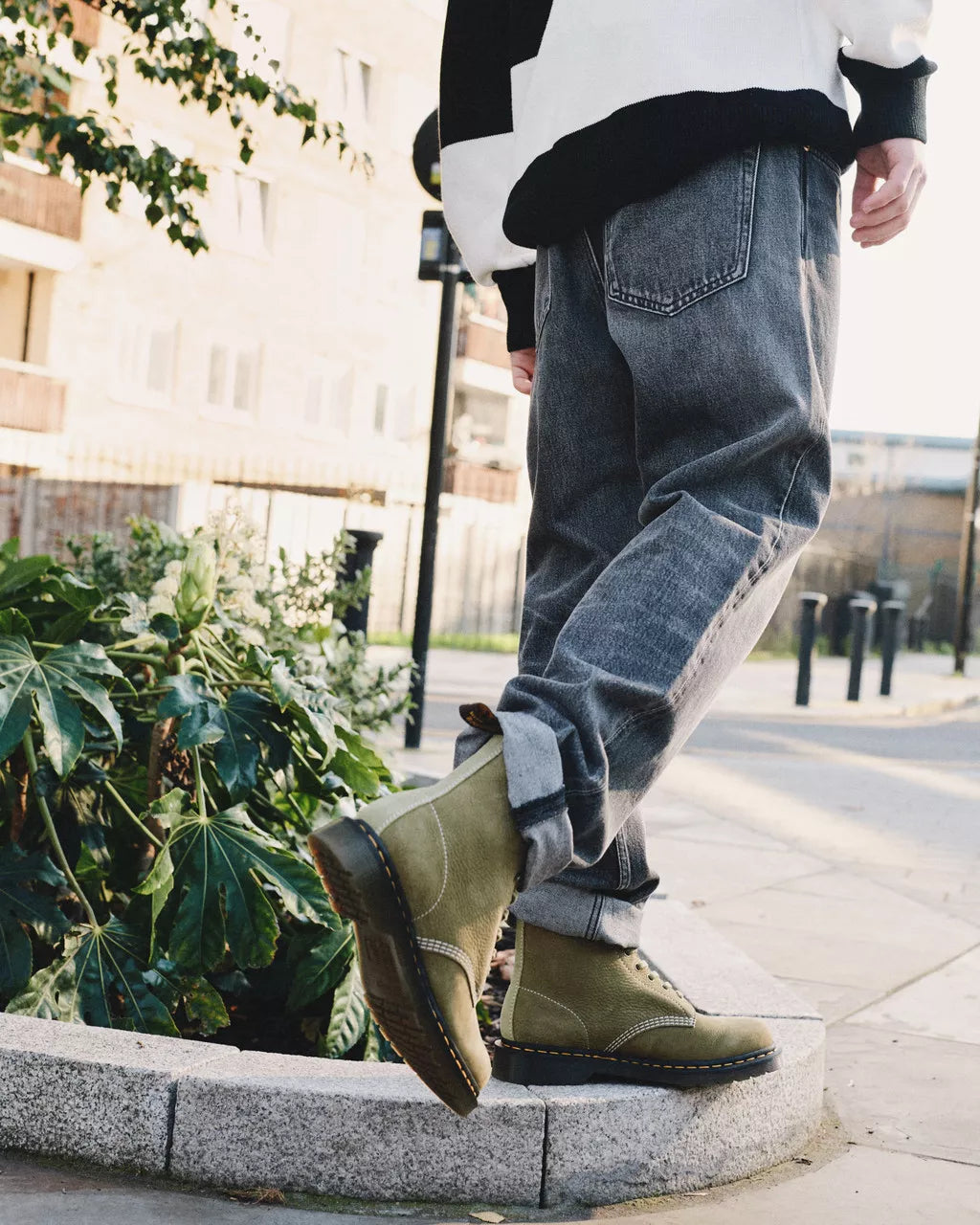 DR MARTENS 1460 Tumbled Nubuck Leather Lace Up Boots
