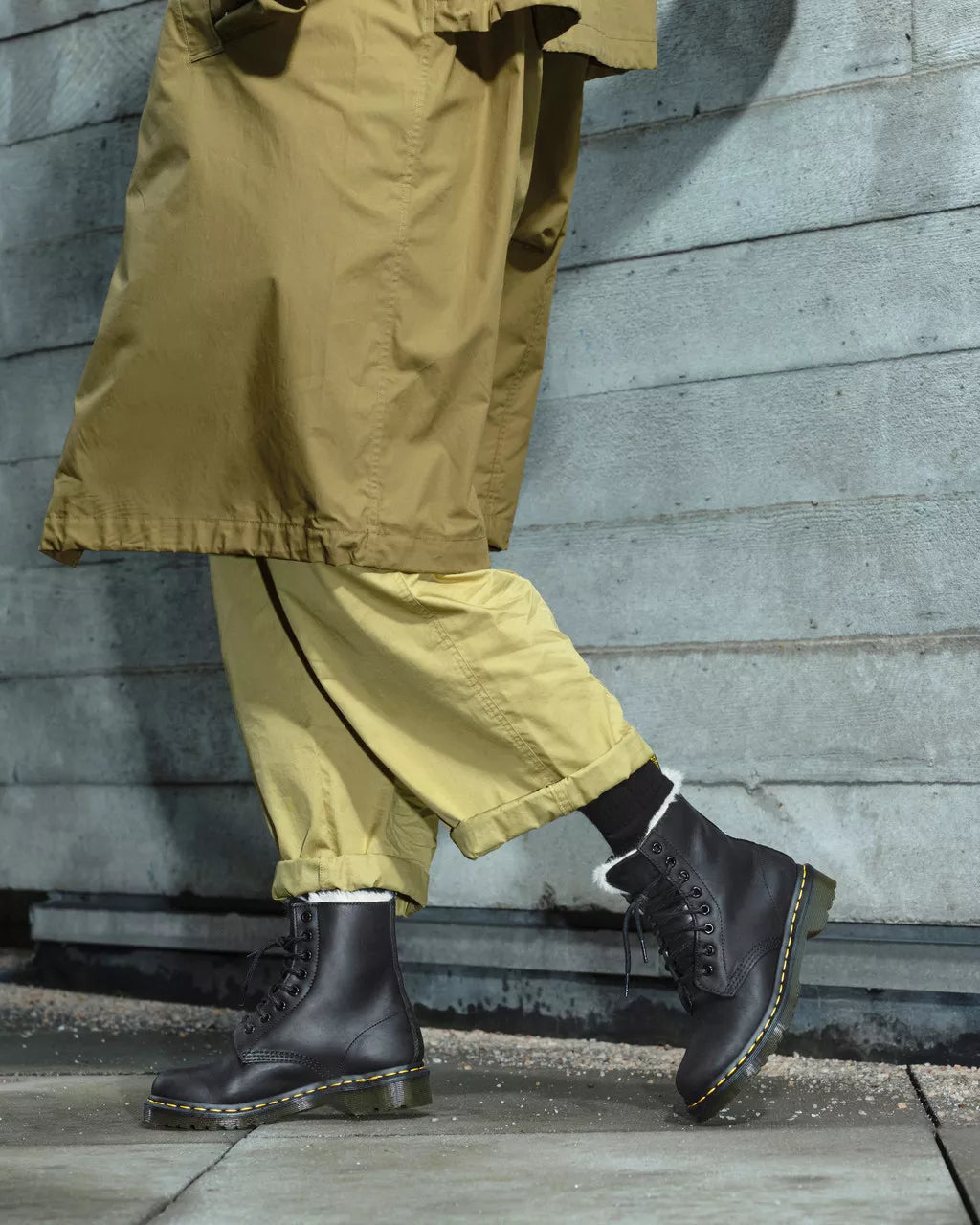 1460 Serena Faux Fur Lined Leather Lace Up Boots