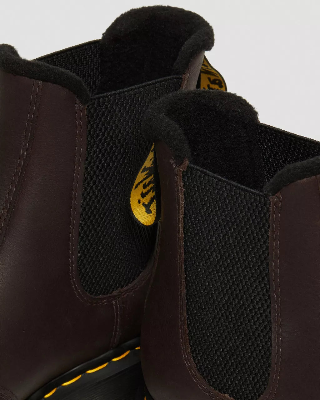 2976 Warmwair Valor Wp Leather Chelsea Boots